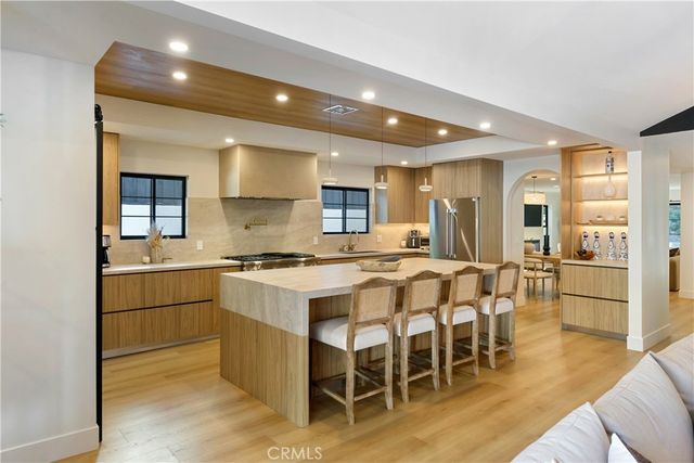 22269 Avenue San Luis, Woodland Hills, CA 91364