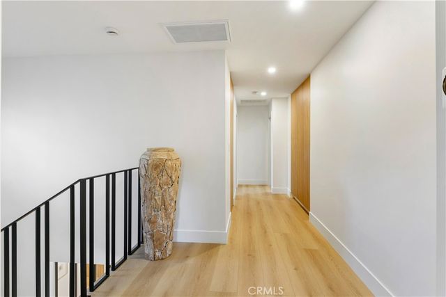 22269 Avenue San Luis, Woodland Hills, CA 91364