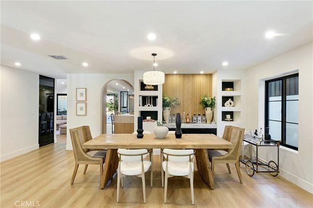 22269 Avenue San Luis, Woodland Hills, CA 91364