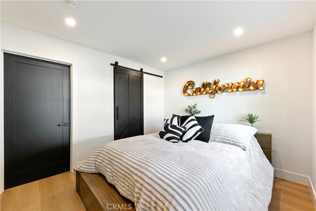 22269 Avenue San Luis, Woodland Hills, CA 91364