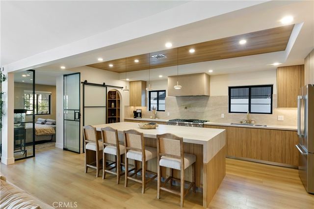 22269 Avenue San Luis, Woodland Hills, CA 91364