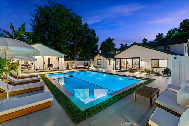 22269 Avenue San Luis, Woodland Hills, CA 91364