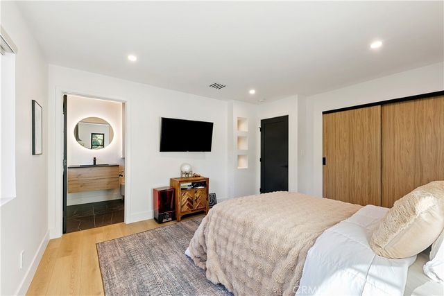 22269 Avenue San Luis, Woodland Hills, CA 91364