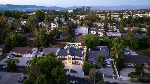 22269 Avenue San Luis, Woodland Hills, CA 91364