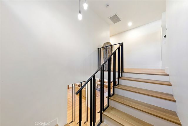 22269 Avenue San Luis, Woodland Hills, CA 91364