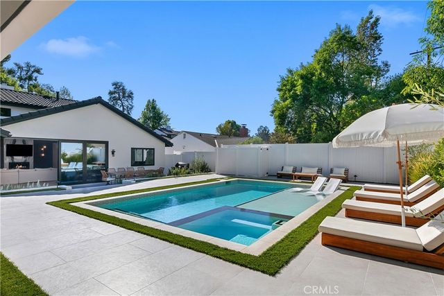 22269 Avenue San Luis, Woodland Hills, CA 91364