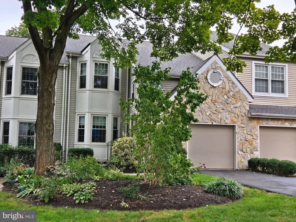 505 EAGLE LN, DOYLESTOWN, PA 18901 — exterior