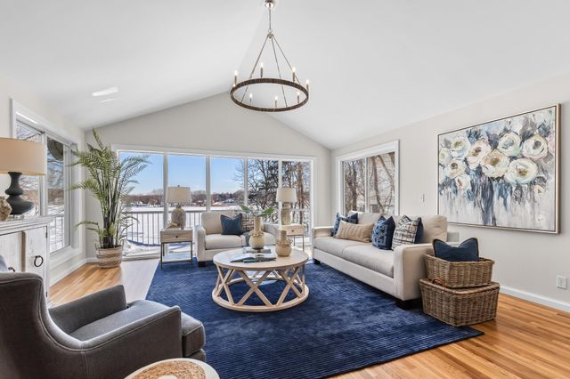 630 Carver Beach Road, Chanhassen, MN 55317