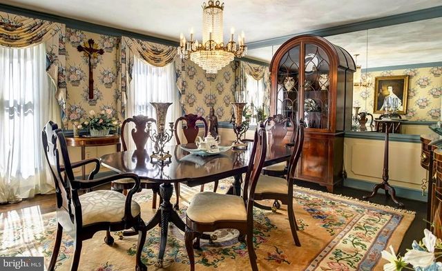 5557 MAIN ST, Chincoteague Island, VA 23336