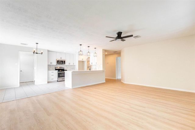 5318 Cilantro Lane, Baytown, TX 77521