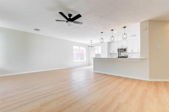 5318 Cilantro Lane, Baytown, TX 77521