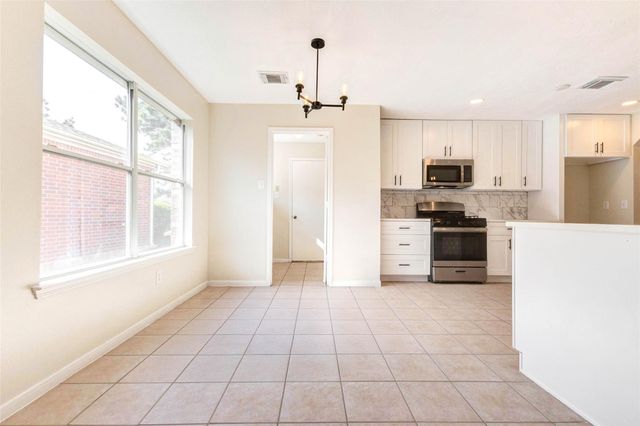 5318 Cilantro Lane, Baytown, TX 77521