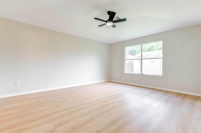 5318 Cilantro Lane, Baytown, TX 77521