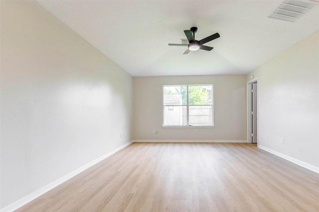 5318 Cilantro Lane, Baytown, TX 77521