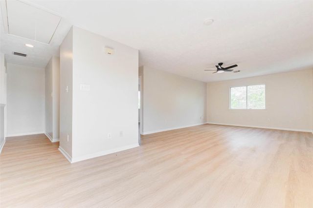 5318 Cilantro Lane, Baytown, TX 77521