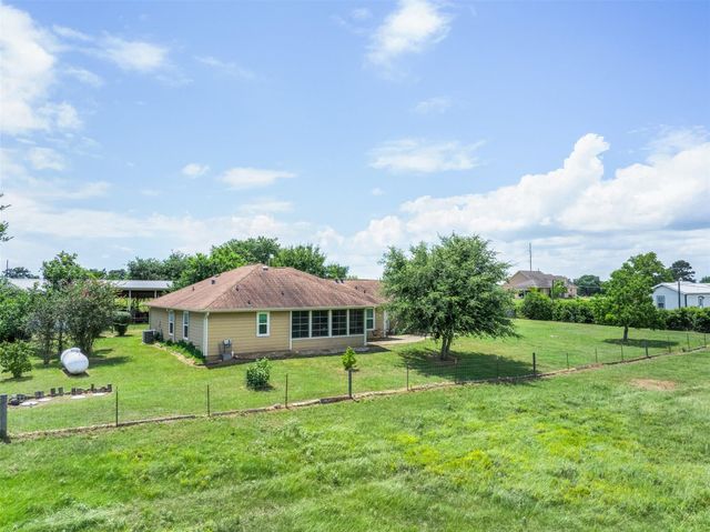32675 Fm 1488 Road, Hempstead, TX 77445