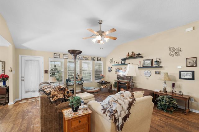 32675 Fm 1488 Road, Hempstead, TX 77445