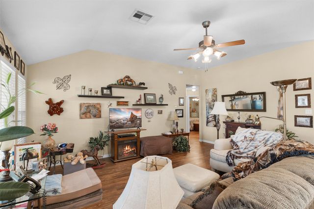 32675 Fm 1488 Road, Hempstead, TX 77445