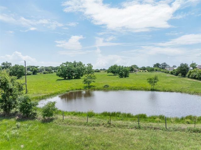 32675 Fm 1488 Road, Hempstead, TX 77445