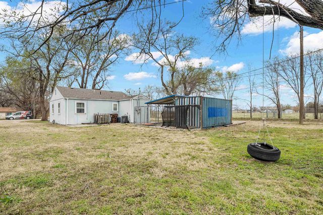 1858 N Pennsylvania Ave, Wichita, KS 67214