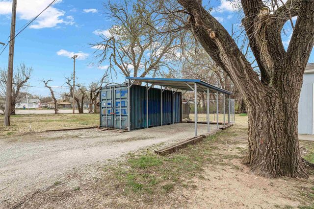 1858 N Pennsylvania Ave, Wichita, KS 67214