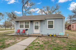 1858 N Pennsylvania Ave, Wichita, KS 67214