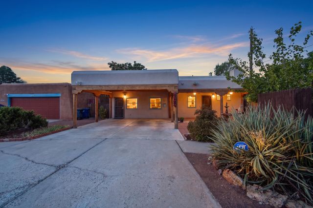 1207 Claire Court NW, Albuquerque, NM 87104