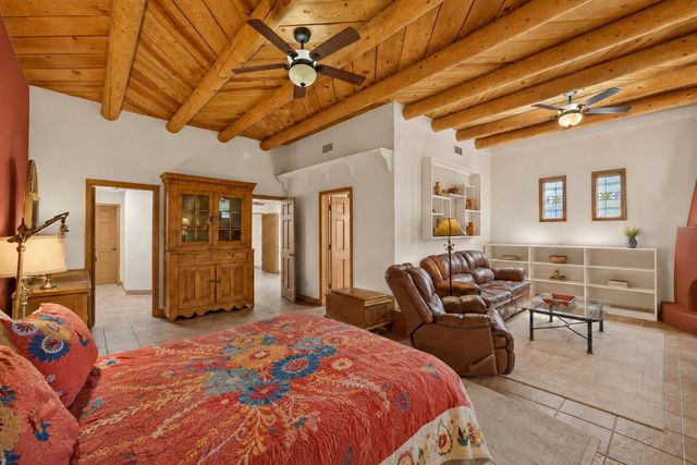1207 Claire Court NW, Albuquerque, NM 87104