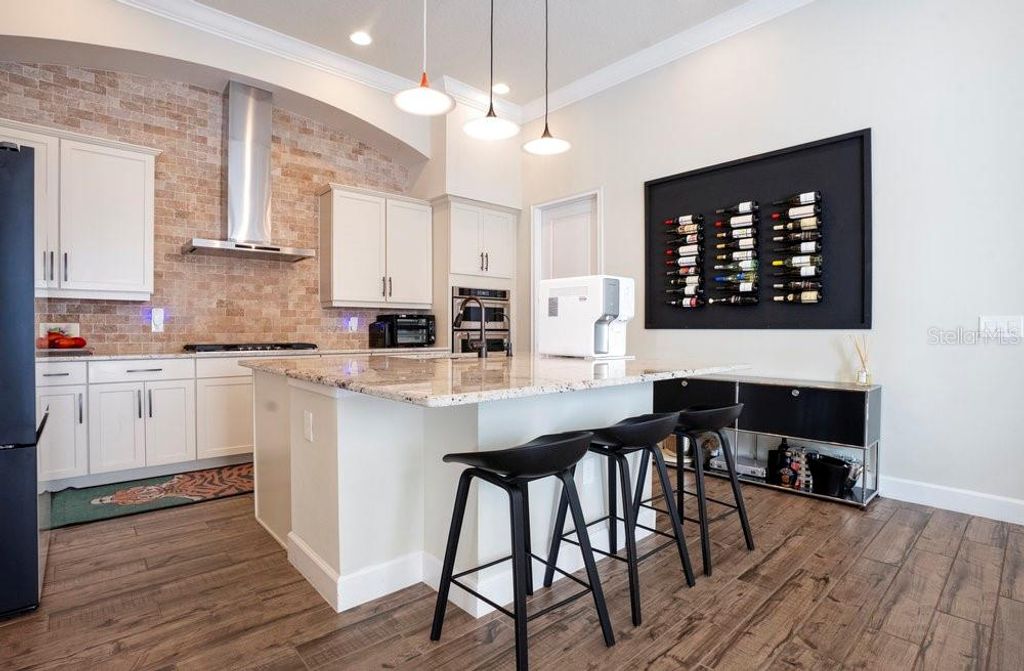 Image 12 of property listing at 8394 VIA VITTORIA WAY, Orlando, FL 32819