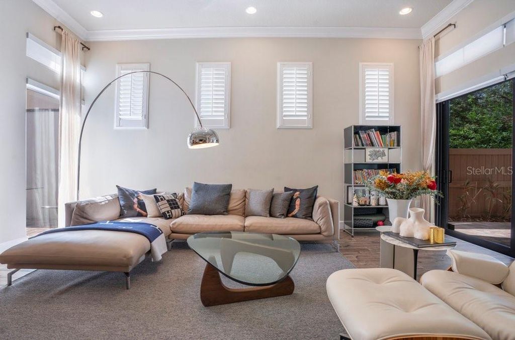 Image 18 of property listing at 8394 VIA VITTORIA WAY, Orlando, FL 32819