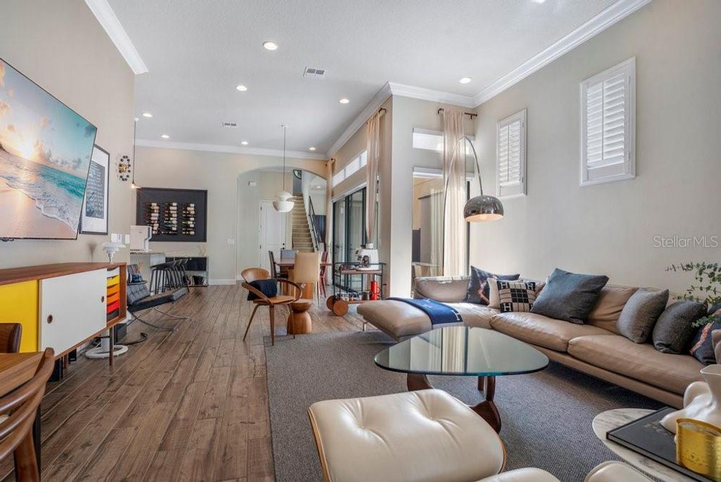 Image 19 of property listing at 8394 VIA VITTORIA WAY, Orlando, FL 32819