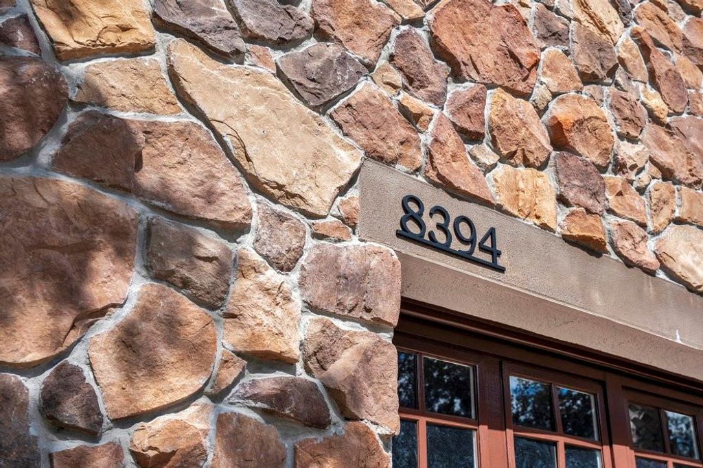 Image 3 of property listing at 8394 VIA VITTORIA WAY, Orlando, FL 32819