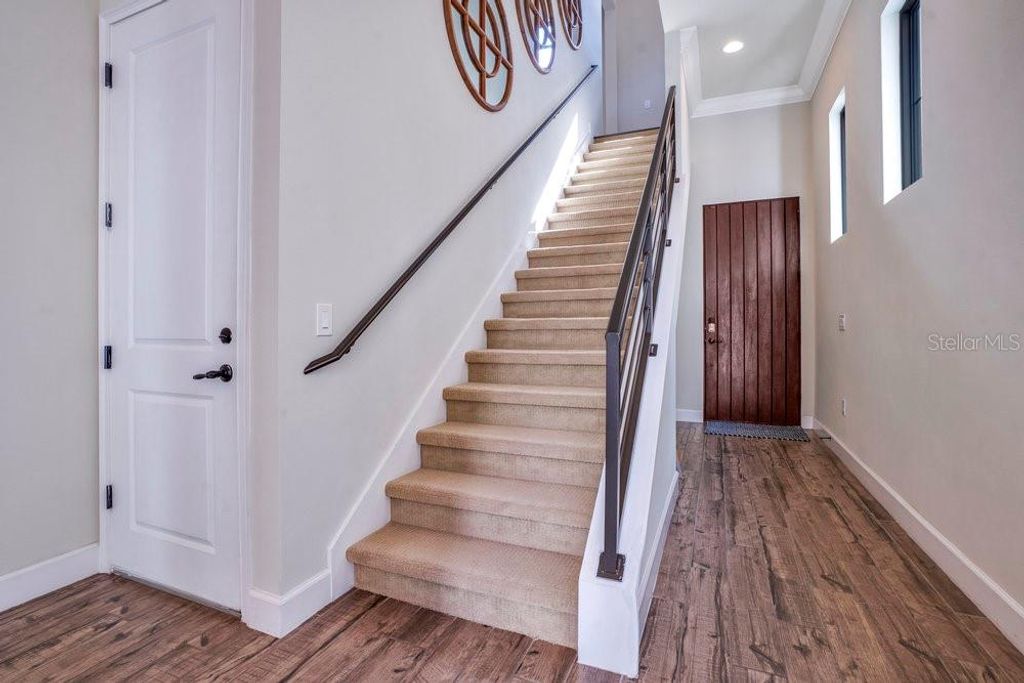 Image 22 of property listing at 8394 VIA VITTORIA WAY, Orlando, FL 32819