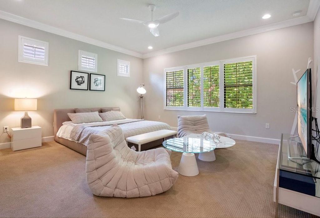 Image 23 of property listing at 8394 VIA VITTORIA WAY, Orlando, FL 32819