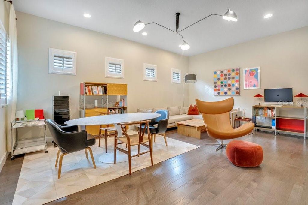 Image 40 of property listing at 8394 VIA VITTORIA WAY, Orlando, FL 32819