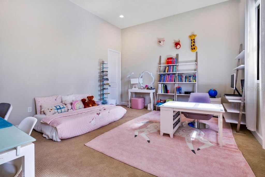 Image 51 of property listing at 8394 VIA VITTORIA WAY, Orlando, FL 32819