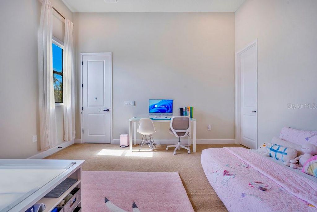 Image 52 of property listing at 8394 VIA VITTORIA WAY, Orlando, FL 32819