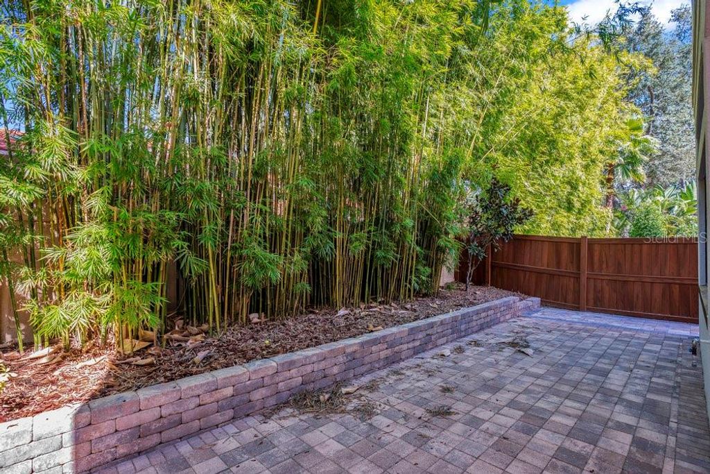 Image 59 of property listing at 8394 VIA VITTORIA WAY, Orlando, FL 32819