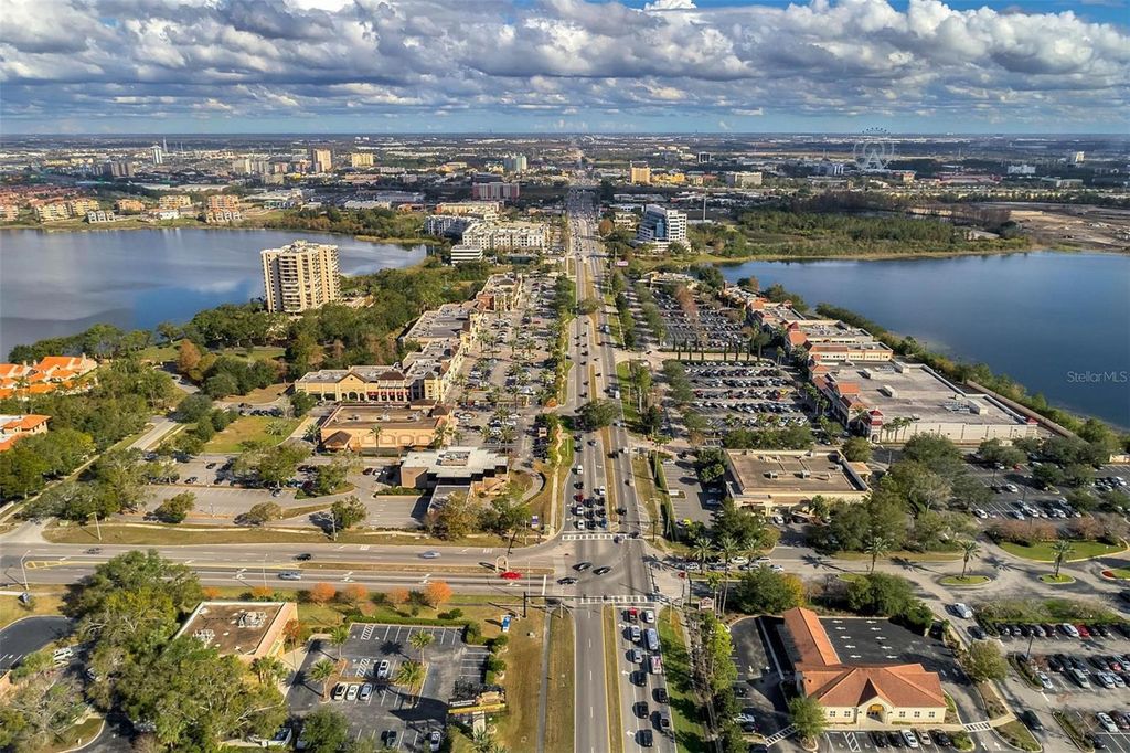 Image 72 of property listing at 8394 VIA VITTORIA WAY, Orlando, FL 32819