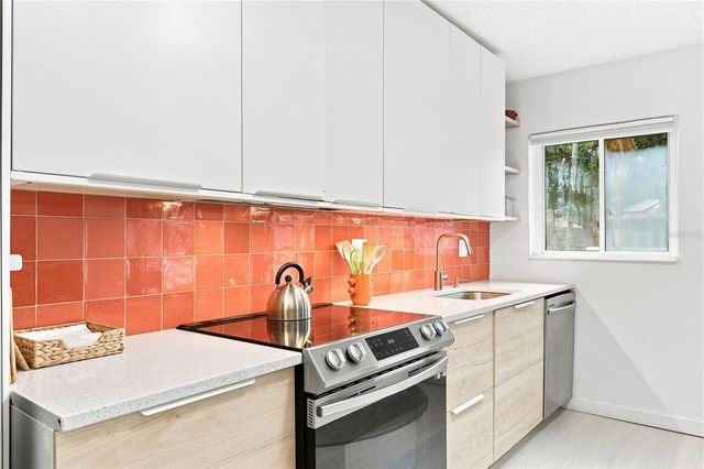 2620 MARBLE AVENUE, Orlando, FL 32803