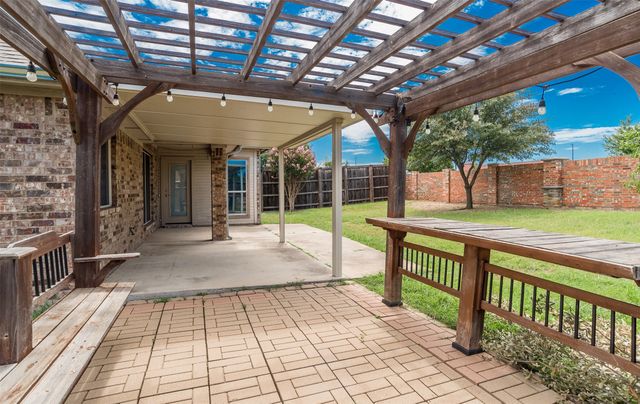 1536 Elika Court, Lewisville, TX 75067
