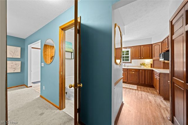 2338 Plymouth Lane, Cuyahoga Falls, OH 44221