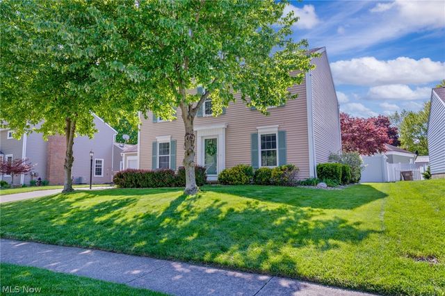2338 Plymouth Lane, Cuyahoga Falls, OH 44221
