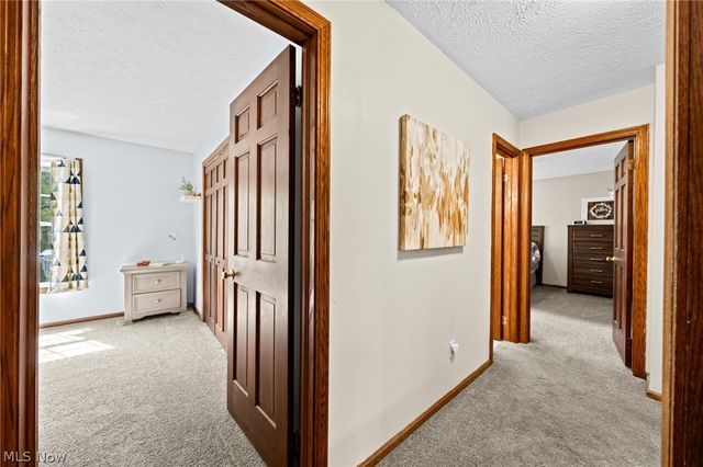 2338 Plymouth Lane, Cuyahoga Falls, OH 44221