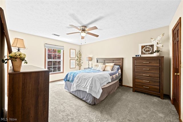 2338 Plymouth Lane, Cuyahoga Falls, OH 44221