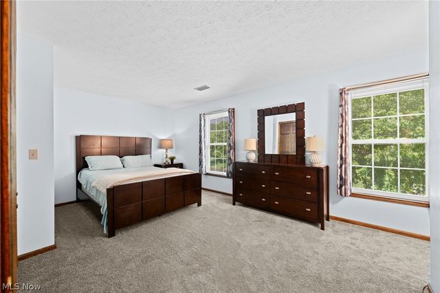 2338 Plymouth Lane, Cuyahoga Falls, OH 44221