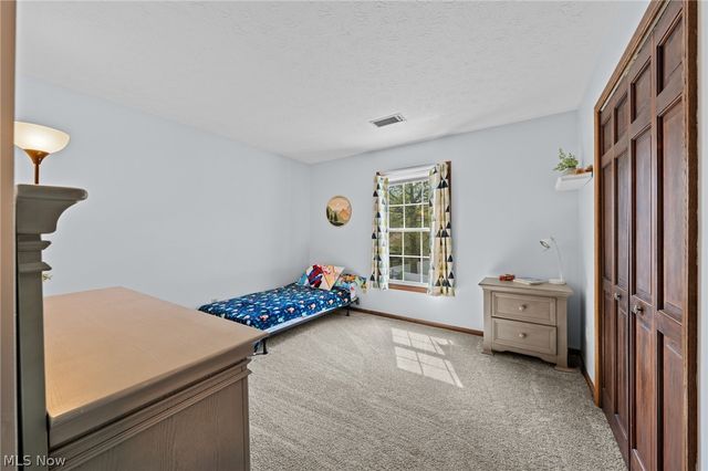 2338 Plymouth Lane, Cuyahoga Falls, OH 44221