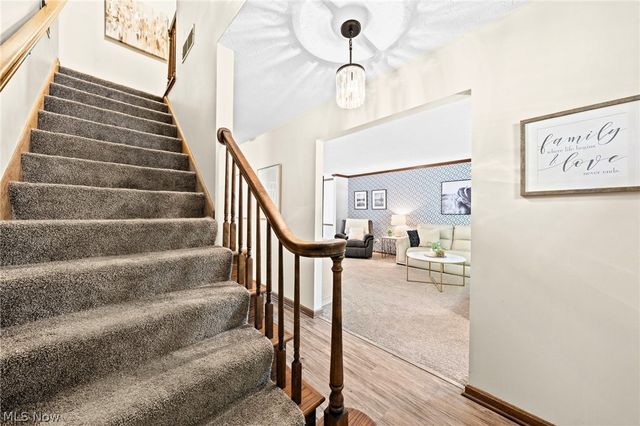 2338 Plymouth Lane, Cuyahoga Falls, OH 44221