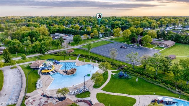 2338 Plymouth Lane, Cuyahoga Falls, OH 44221