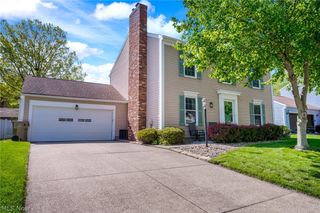 2338 Plymouth Lane, Cuyahoga Falls, OH 44221